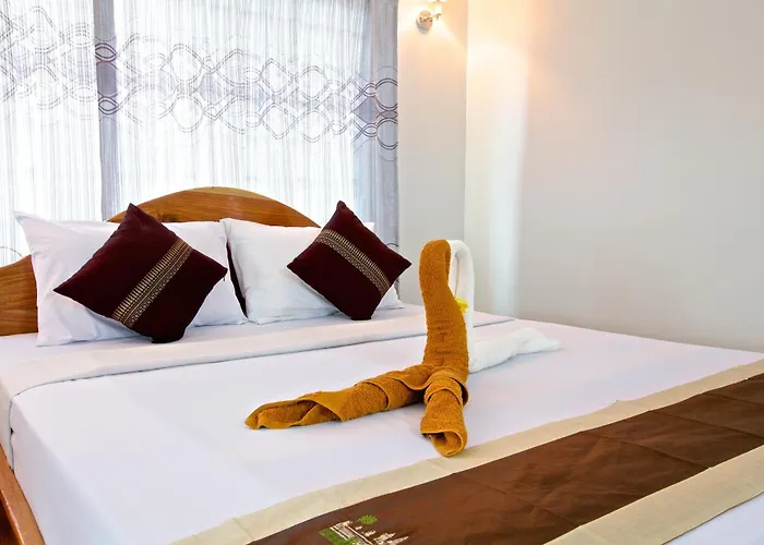 Damnak Riverside 3*
