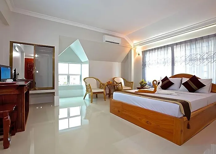 Damnak Riverside 3* Siem Reap
