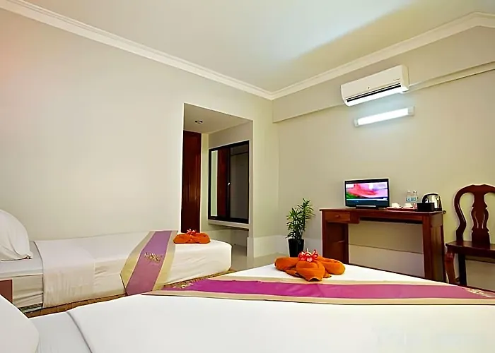 Damnak Riverside Gasthof 3*