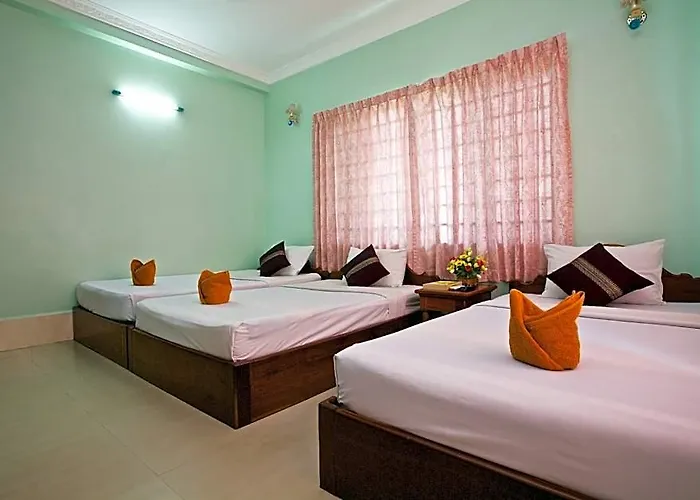 Damnak Riverside 3*